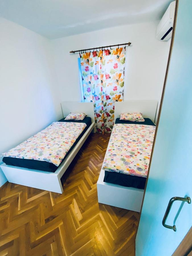 Apartments Matthew & Oscar Porat  Extérieur photo
