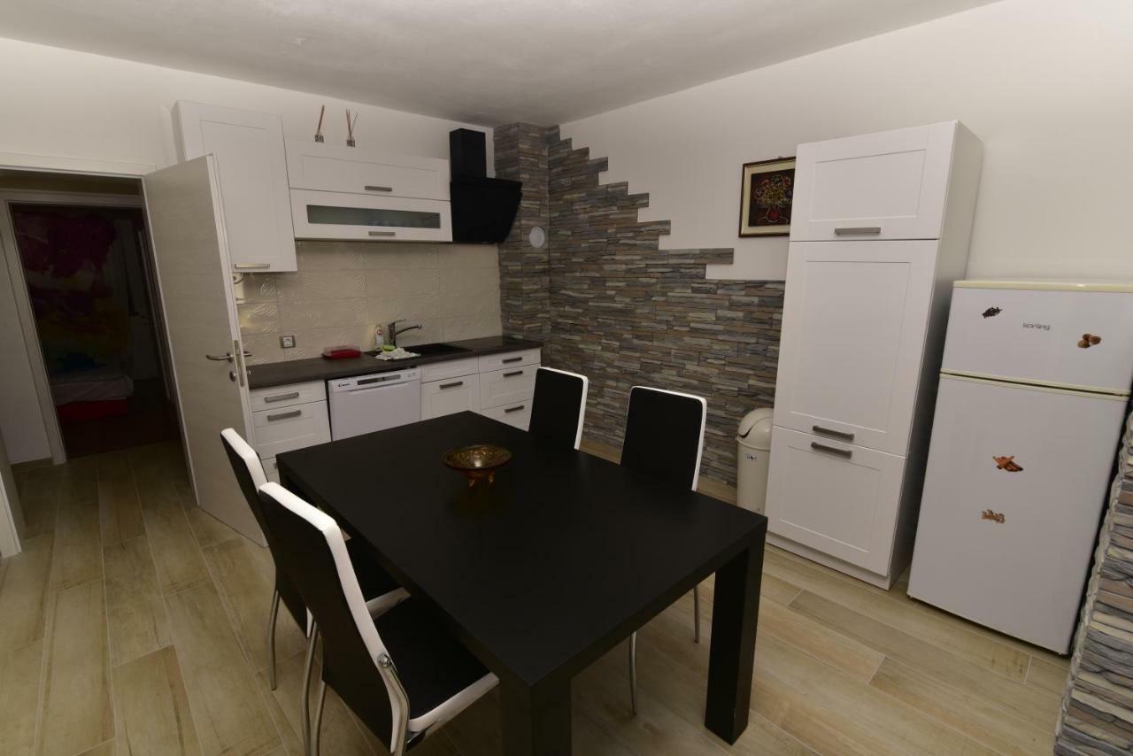 Apartments Matthew & Oscar Porat  Extérieur photo